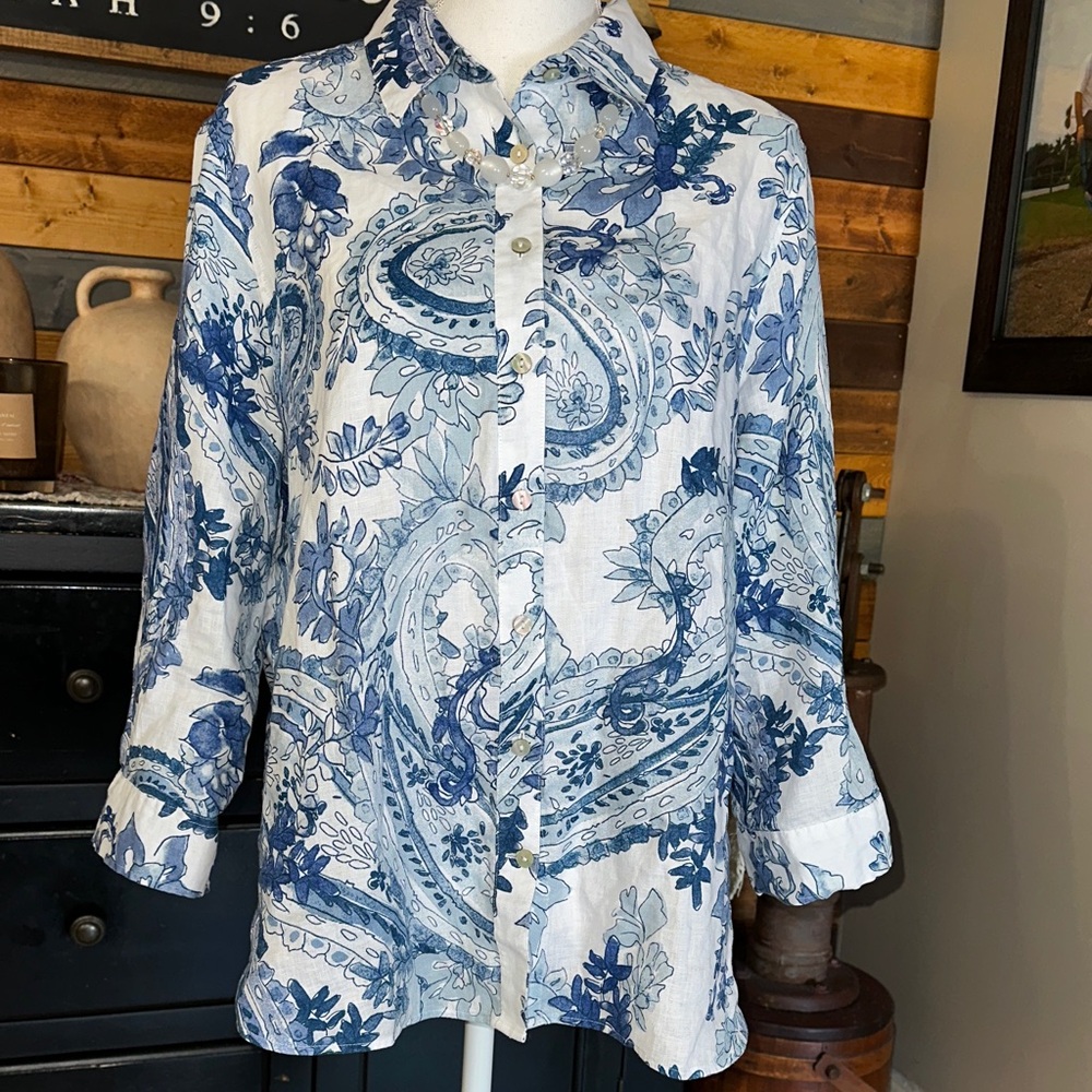 Chico's White & Blue Paisley Button-Down Shirt